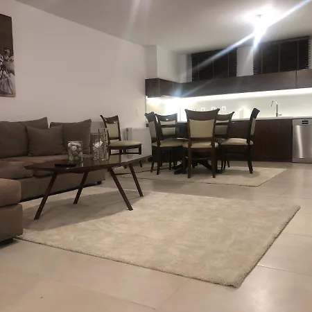 Διαμέρισμα Luxury Stone Basement *