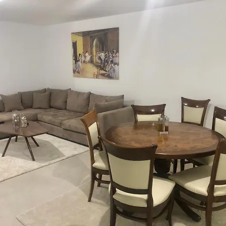 Luxury Stone Basement Διαμέρισμα Τρίκαλα
